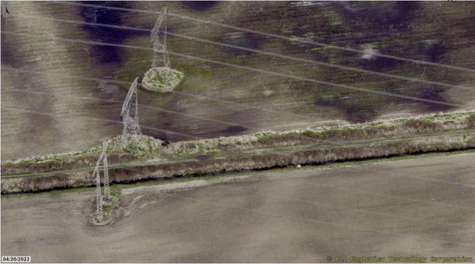 High angle view of power lines

AI-generated content may be incorrect.